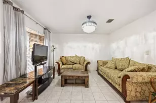 8456 Leawood Blvd, Houston, TX 77072 - Photo 7