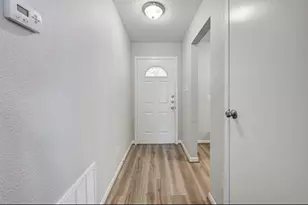 34 N Circlewood Glen, The Woodlands, TX 77381 - Photo 5