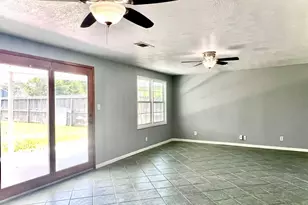 1925 14th Ave N, Texas City, TX 77590 - Photo 7