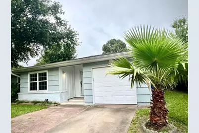 1925 14th Avenue N, Texas City, TX 77590 - Photo 1