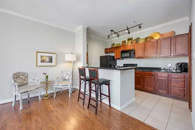 4515 Briar Hollow Place #308, Houston, TX 77027 - Photo 11