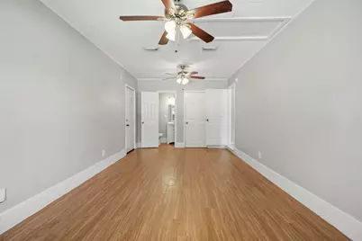 1502 15th Avenue N, Texas City, TX 77590 - Photo 9