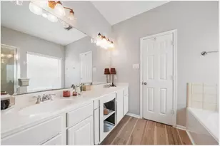 10506 Great River Ct, Houston, TX 77089 - Photo 17