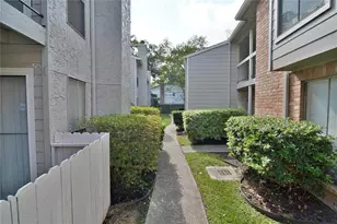 17401 Red Oak Dr, Houston, TX 77090 - Photo 17