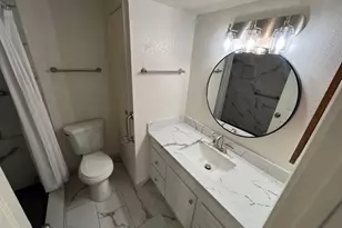 17401 Red Oak Dr, Houston, TX 77090 - Photo 11