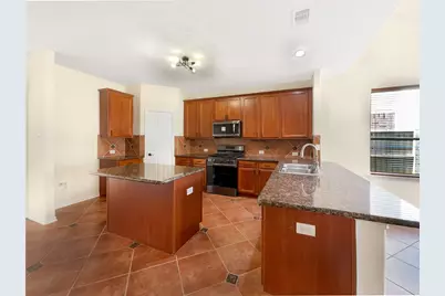 7 Huntington Bend Drive, Manvel, TX 77578 - Photo 9