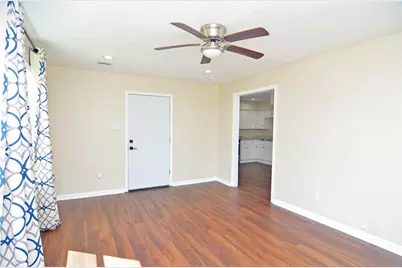 1131 Globe Street, Houston, TX 77034 - Photo 9