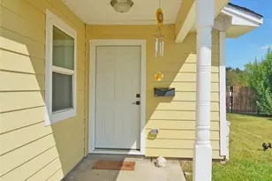 1131 Globe St, Houston, TX 77034 - Photo 3
