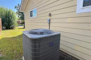 1131 Globe St, Houston, TX 77034 - Photo 27