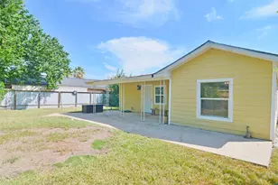 1131 Globe St, Houston, TX 77034 - Photo 25