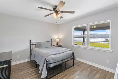 126 Magnolia Point Drive, Houston, TX 77336 - Photo 21