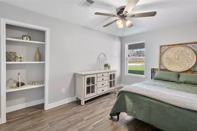 126 Magnolia Point Drive, Houston, TX 77336 - Photo 17