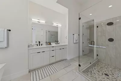 20601 Henry Avenue, Lago Vista, TX 78645 - Photo 25