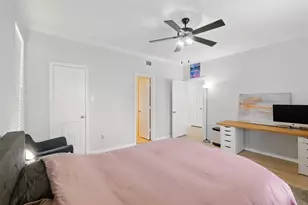 2255 Braeswood Park Dr, Houston, TX 77030 - Photo 15