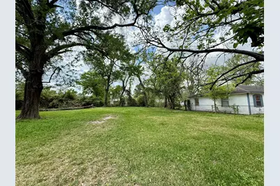 9309 Grady Street, Houston, TX 77016 - Photo 5