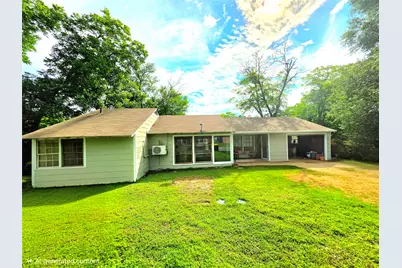 1102 Post Oak Street, Hearne, TX 77859 - Photo 1