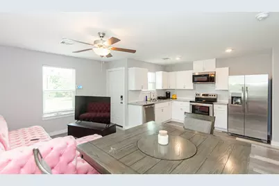 618 Maple Way #A-B, Houston, TX 77015 - Photo 7