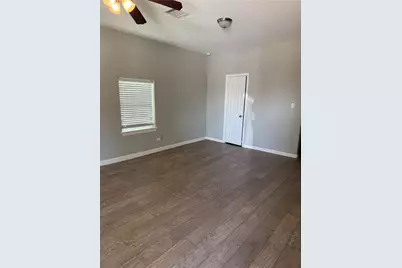 606 W 6th Street, Freeport, TX 77541 - Photo 5