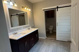 606 W 6th St, Freeport, TX 77541 - Photo 11