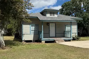 606 W 6th St, Freeport, TX 77541 - Photo 17
