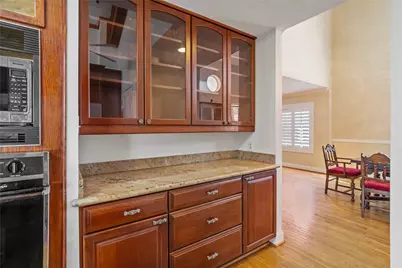418 Bay Colony Drive, La Porte, TX 77571 - Photo 9