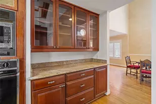 418 Bay Colony Dr, La Porte, TX 77571 - Photo 9