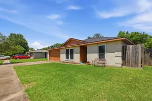 10419 Odessa Dr, Sugar Land, TX 77498 - Photo 13