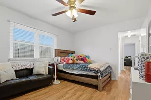 10419 Odessa Dr, Sugar Land, TX 77498 - Photo 9