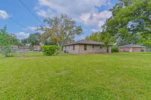 229 Burkett St, Richwood, TX 77531 - Photo 43