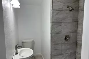 726 W 6th St, Freeport, TX 77541 - Photo 5