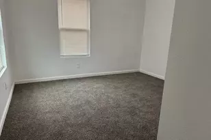 726 W 6th St, Freeport, TX 77541 - Photo 7