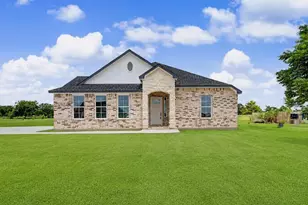 1220 Appaloosa Cir, Angleton, TX 77515 - Photo 3