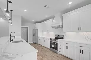 1220 Appaloosa Cir, Angleton, TX 77515 - Photo 19