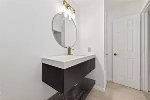 16235 La Terra Dr, Houston, TX 77083 - Photo 17