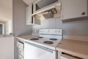 13202 Hilltop Ct, Willis, TX 77318 - Photo 11