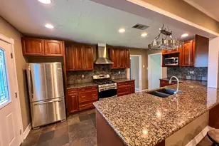 516 Roundabout Rd, Huntsville, TX 77340 - Photo 7