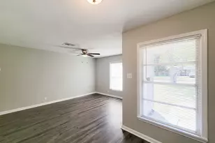 3923 Zephyr St, Houston, TX 77021 - Photo 11