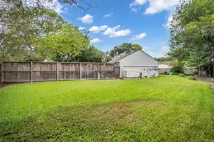 11407 Long Pine Dr, Houston, TX 77077 - Photo 31