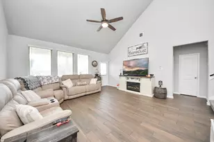 2394 Bishop Lagoon Way, La Porte, TX 77571 - Photo 3