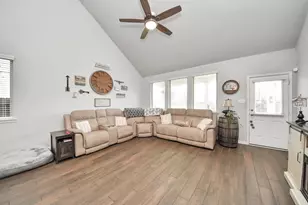 2394 Bishop Lagoon Way, La Porte, TX 77571 - Photo 5