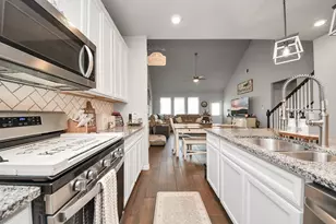 2394 Bishop Lagoon Way, La Porte, TX 77571 - Photo 13