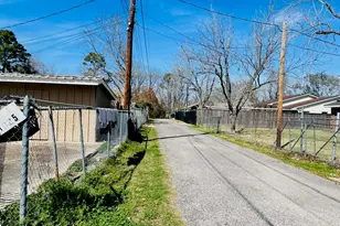 1825 Isom St, Houston, TX 77039 - Photo 3