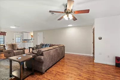 1209 E Brown Lane, Deer Park, TX 77536 - Photo 5