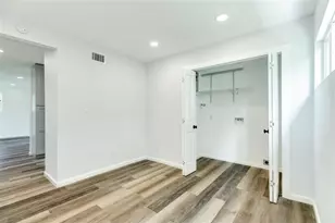 846 S Anderson St, Angleton, TX 77515 - Photo 17