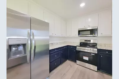 413 S Market Street, Brazoria, TX 77422 - Photo 11
