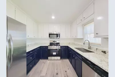 413 S Market Street, Brazoria, TX 77422 - Photo 13