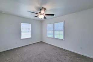 413 S Market St, Brazoria, TX 77422 - Photo 27