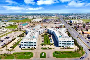 6102 Seawall Blvd, Galveston, TX 77551 - Photo 5