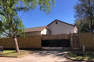 7618 Del Glen Ln, Houston, TX 77072 - Photo 11