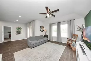 13869 Rock Island Trl, Conroe, TX 77384 - Photo 5